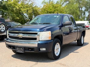 2008 CHEVROLET SILVERADO 1500 4x4  No Accidents Reported (NO RESERVE)