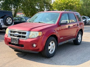 2008 FORD ESCAPE XLT 93k Miles  2 Owners  No Accidents (NO RESERVE)