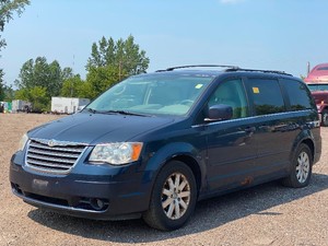 2008 CHRYSLER TOWN AND COUNTRY TOURING 132k Miles (NO RESERVE)