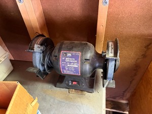 Bench grinder