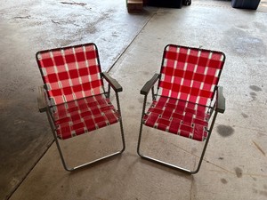 Pair of retro folding lawn chairs