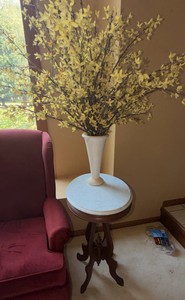 Round Genuine Marble Top Accent End Table with Carved Wood Pedestal Base, White Vase &amp Faux Floral Arrangement
