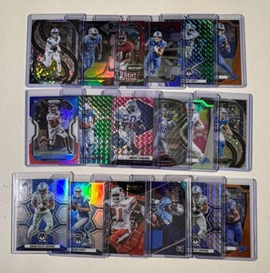 Detroit Lions 18-Card ParallelSwatch Football Card Lot