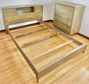 Kroehler Mid Century Modern Blonde-Finished 4-Drawer Dresser and Full Bed Frame with Sliding Doors