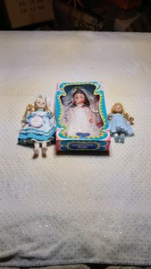 Dolls Vintage