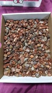Flat of agates