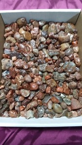 Flat of agates