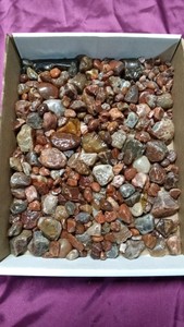 Flat of agates