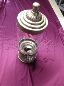 Glass dispenser with glass top and base