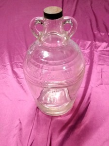 Hazel - Atlas jug made between the 1930s and 1950s with natural flaw on bottom described in description