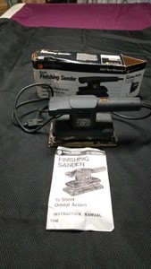 Black & Decker Finishing Sander - WORKS