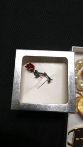Flat of jewelry including sterling silver marked 925