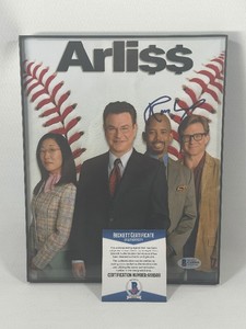 Robert Wuhl Autographed Arli$$ Photo w Beckett Authenticaiton