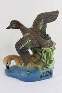 Vintage Jim Beam Ducks Unlimited Decanter KY-DRB-230 1.5 Liter