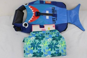Justice Pet Shirt & Shark Dog Life Jacket Mixed Lot Size M