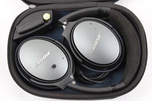 Bose Over-Ear Headphones With Case & Cable - Tested Working