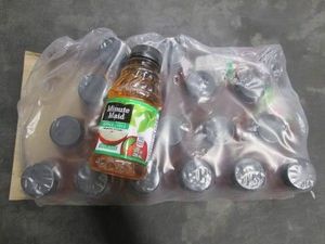 20 10 oz minuteade apple juice botttles