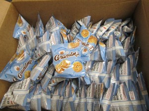 60 2.12 Oz Grandmas vanilla creme sandwich cookies