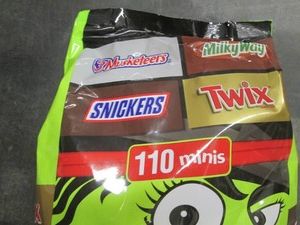 110 Mini assorted candy bars