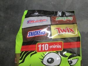 110 Mini assorted candy bars