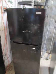 Vissani fridge and freezer, 5 feet ...