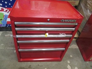 Scratch n dent Husky tool box, top ...