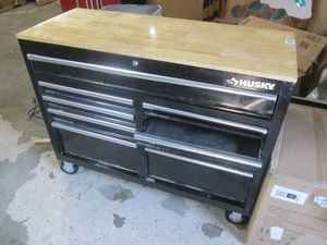 Scratch n dent Husky tool box, one ...