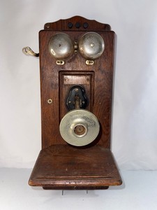 Vintage Kellog Wall Mount Hand-Crank Telephone