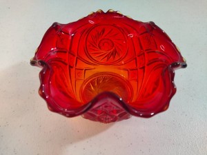 Vintage Kemple Amberina Scalloped Candy Dish
