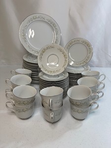 Grace Fine China Rhapsody Pattern Set