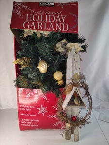 Christmas Garland & Decor