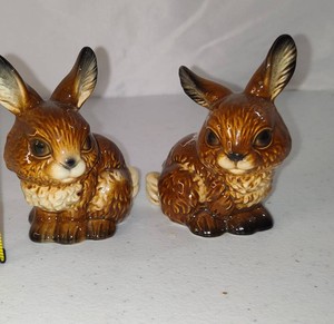 Goebel Pair of Collectible Bunnies