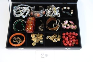 Better Costume Jewelry Lot - Necklaces, Bracelets