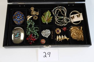 Better Costume Jewelry Lot - Necklaces, Bracelets, Brooches