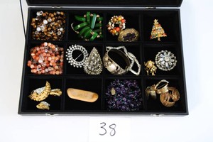 Better Costume Jewelry Lot - Necklaces, Bracelets, Brooches