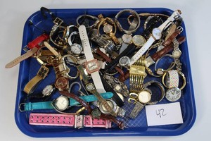 Large Lot of VintageMiscellaneous Watches
