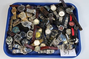 Large Lot of Mens Miscellaneous Watches
