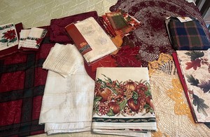 Fall, Thanksgiving and Christmas Linens Lot