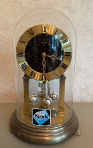 Kundo Quartz Mantle Clock with Glass Dome