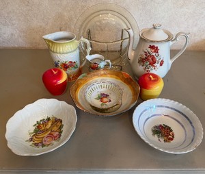 Vintage Apple Decor Lot