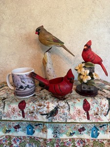 Cardinal Decor Lot