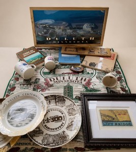 Duluth Minnesota Blanket Throw, Books and More