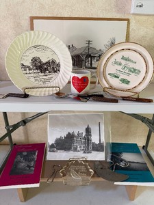 Minnesota and Albert Lea Collectibles Lot Books Plates ETC