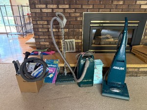 Kenmore and Riccar Vacuum Cleaners Working