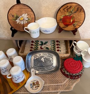 Grandmas Kitchen Decor Lot
