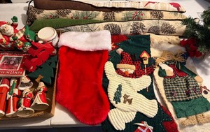 Holiday Decor Santas, Stockings