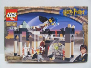 Harry Potter &amp the Sorcerers Stone LEGO Play Set #4704