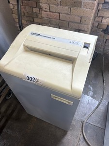Commercial sized paper shredder