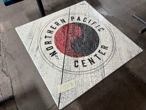 Northern pacific center table