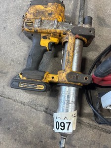 Dewalt cordless grease gun